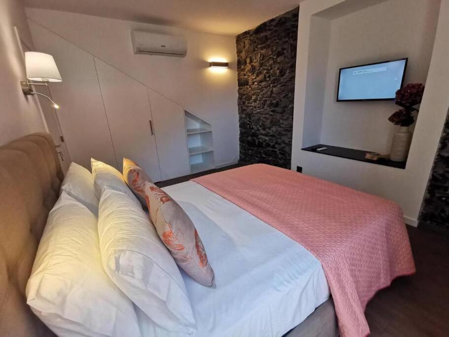 Chale Esmeralda - Charming Studios In Calheta Beach エクステリア 写真