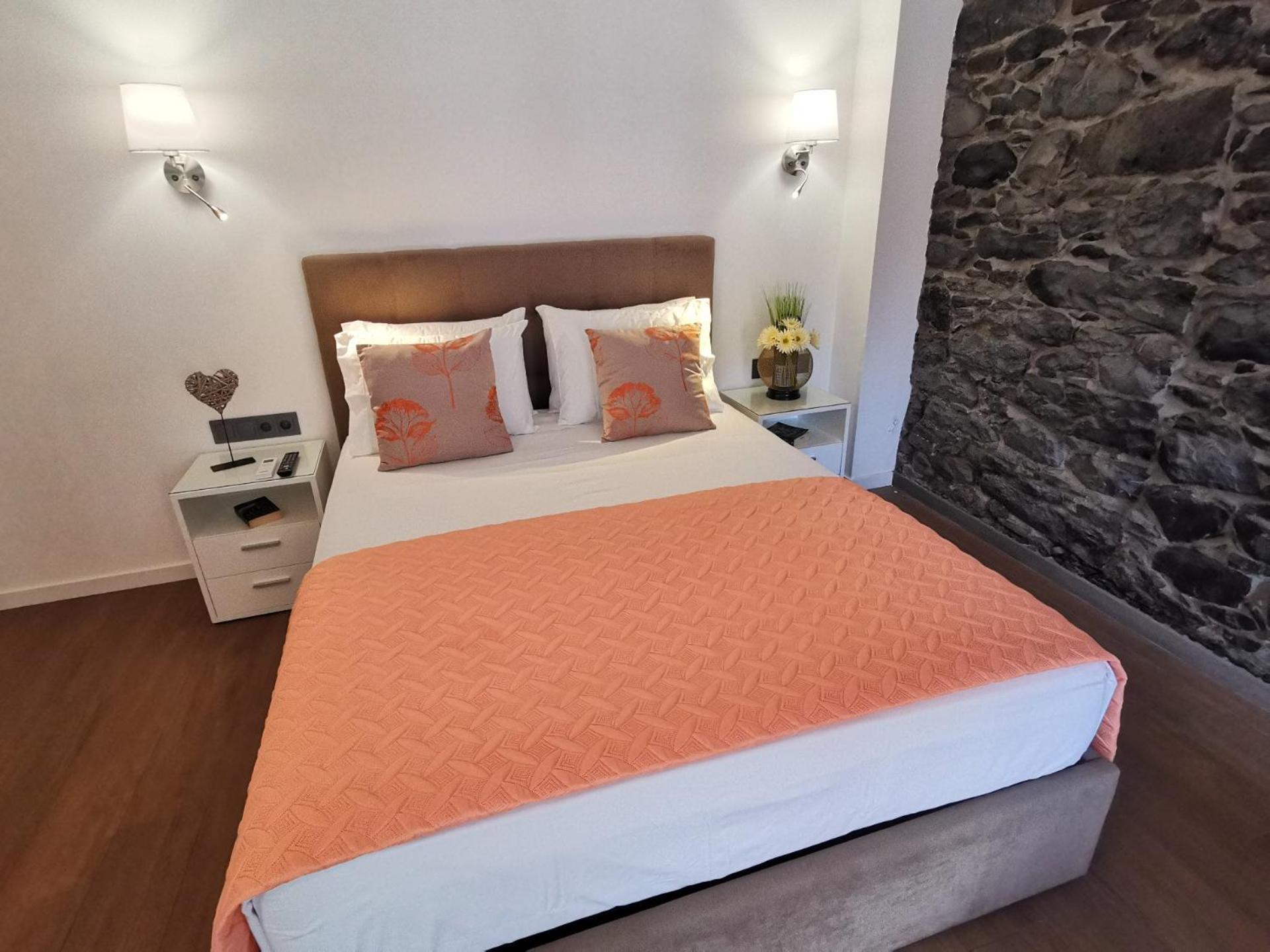 Chale Esmeralda - Charming Studios In Calheta Beach エクステリア 写真